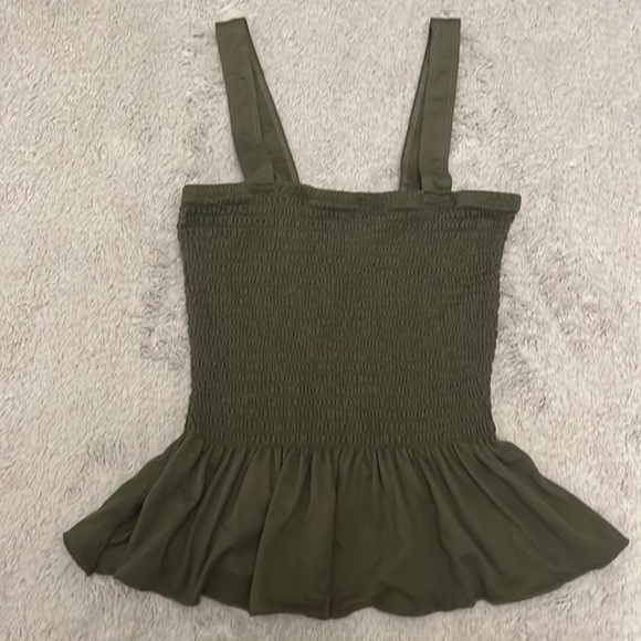 Rue21 Tops - Rue21 Women’s XS Green Top, Excellent Condition!
